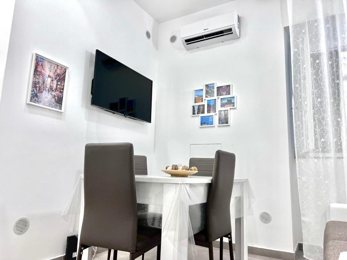 נאפולי Casa Vacanza Da Zia Susetta מראה חיצוני תמונה